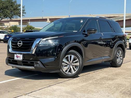 2022 Nissan Pathfinder SL 4WD