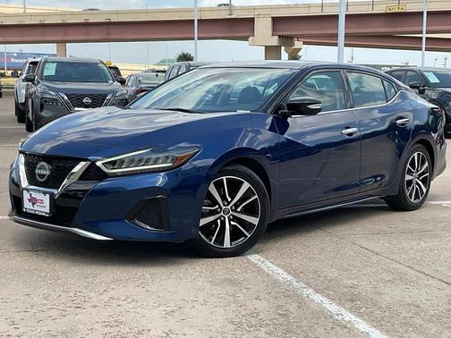 2023 Nissan Maxima SV Xtronic CVT