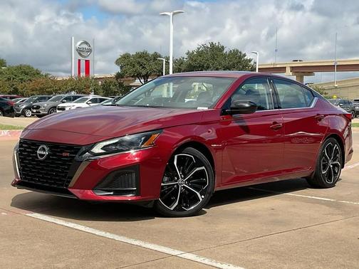2024 Nissan Altima SR FWD