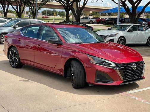 2024 Nissan Altima SR FWD