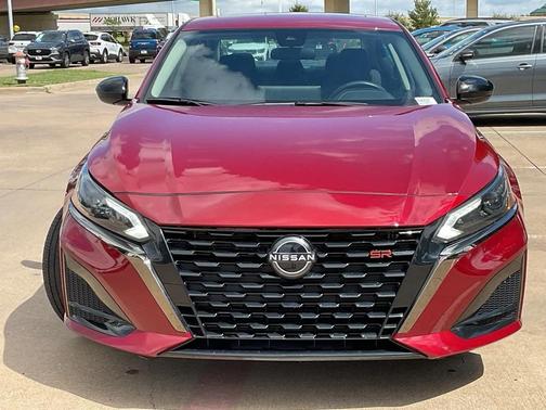 2024 Nissan Altima SR FWD