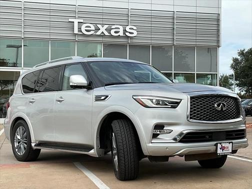 2022 INFINITI QX80 Luxe