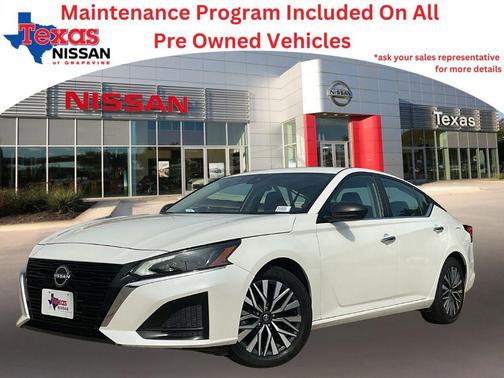 Pearl White 2025 Nissan Altima 2.5 SV