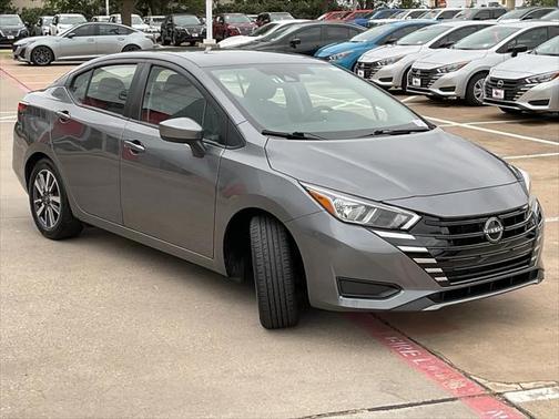 2023 Nissan Versa 1.6 SV
