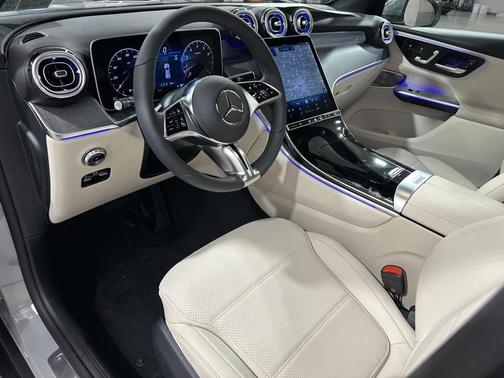 2026 Mercedes-Benz GLC 300 4MATIC