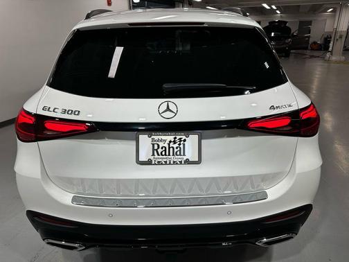 Polar White 2026 Mercedes-Benz GLC 300 4MATIC