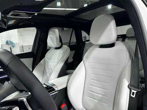 Polar White 2026 Mercedes-Benz GLC 300 4MATIC