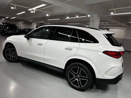 Polar White 2026 Mercedes-Benz GLC 300 4MATIC