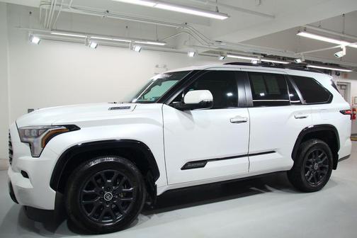 Wind Chill Pearl 2024 Toyota Sequoia Platinum