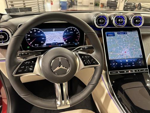 2026 Mercedes-Benz GLC 300 4MATIC