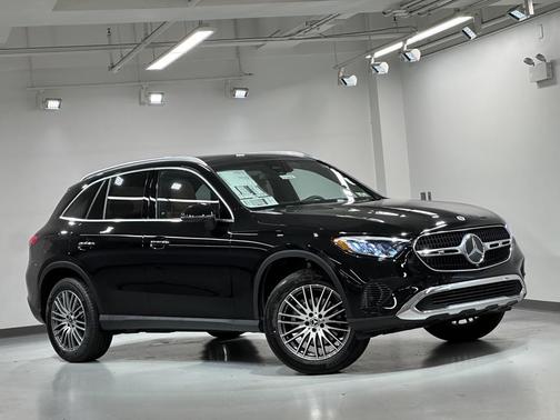 2026 Mercedes-Benz GLC 300 4MATIC