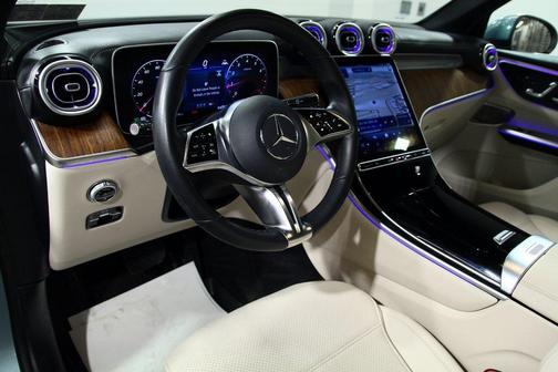 2025 Mercedes-Benz GLC 300 4MATIC