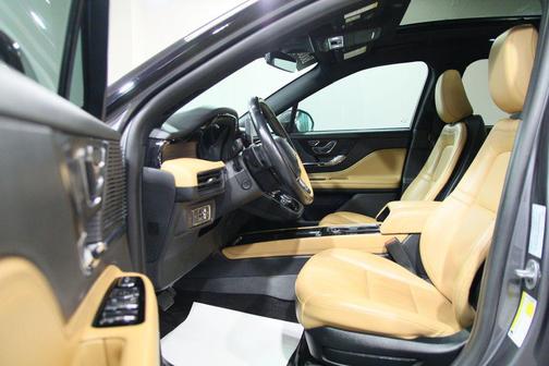 Asher Gray Metallic Clearcoat 2022 Lincoln Corsair Reserve