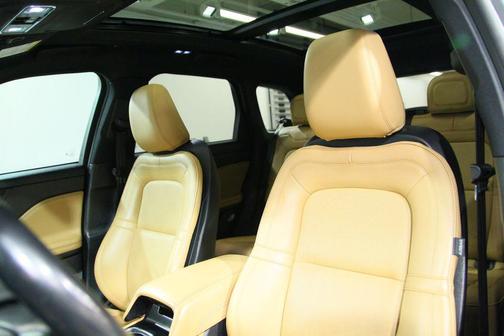 Asher Gray Metallic Clearcoat 2022 Lincoln Corsair Reserve