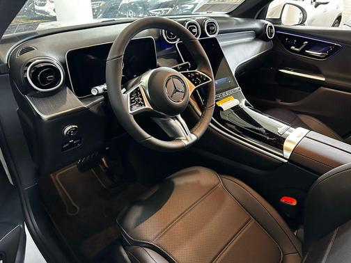 Polar White 2026 Mercedes-Benz GLC 300 4MATIC