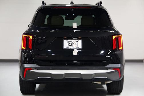 Ebony Black 2025 Kia Sorento SX