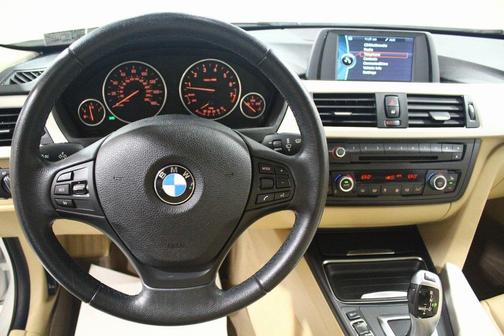 2013 BMW 320 i