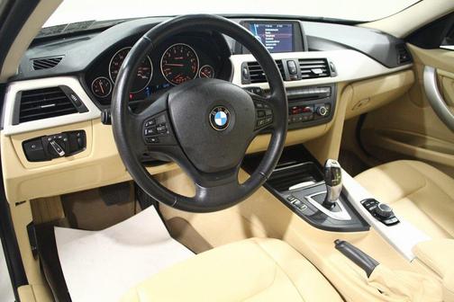 2013 BMW 320 i