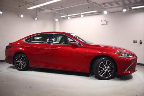 2022 Lexus ES 350 Base