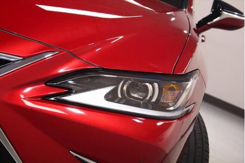 2022 Lexus ES 350 Base