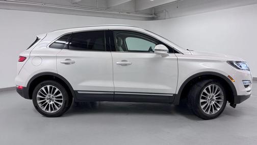 White Platinum Clearcoat Metallic 2018 Lincoln MKC Reserve