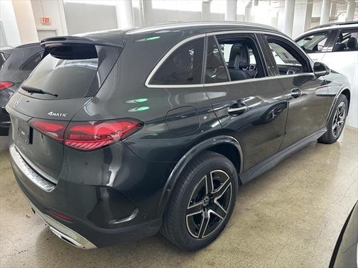 2025 Mercedes-Benz GLC 300 4MATIC
