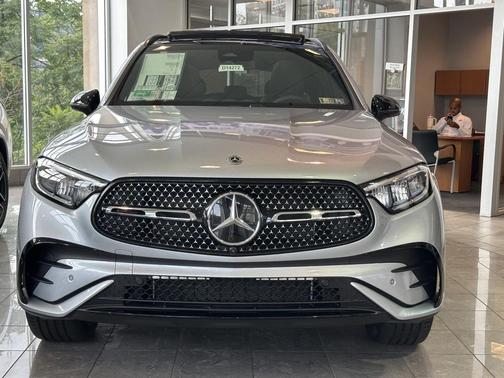 2025 Mercedes-Benz GLC 350e Base