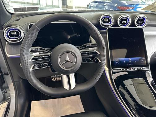 2025 Mercedes-Benz GLC 350e Base