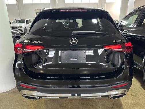 2025 Mercedes-Benz GLC 350e Base