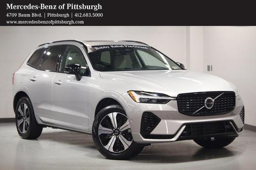 2024 Volvo XC60 Recharge Plug-In Hybrid T8 Plus Dark Theme