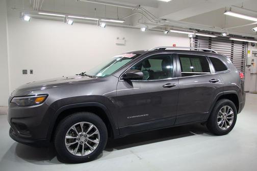 Granite Crystal Metallic Clearcoat 2019 Jeep Cherokee Latitude Plus