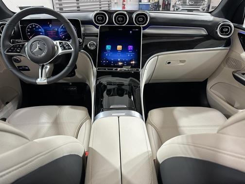 2026 Mercedes-Benz GLC 300 4MATIC