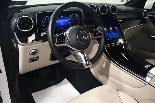 2025 Mercedes-Benz GLC 300 4MATIC
