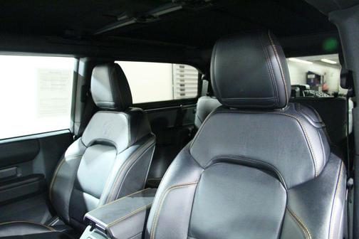 Carbonized Gray Metallic 2024 Ford Bronco Badlands