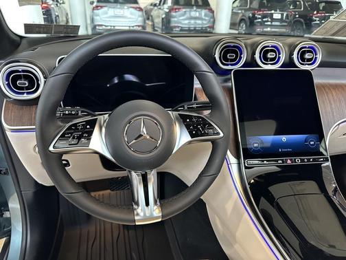 2026 Mercedes-Benz GLC 300 4MATIC