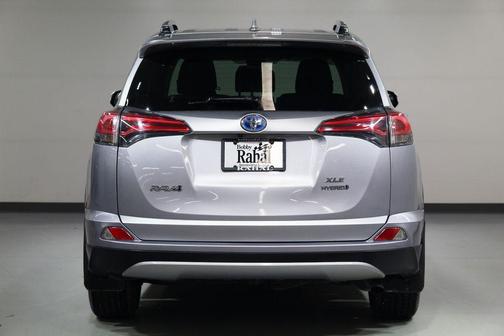 Silver Sky Metallic 2018 Toyota RAV4 Hybrid XLE
