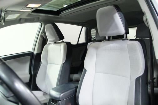 Silver Sky Metallic 2018 Toyota RAV4 Hybrid XLE