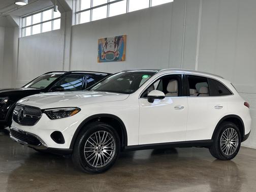 2026 Mercedes-Benz GLC 300 4MATIC