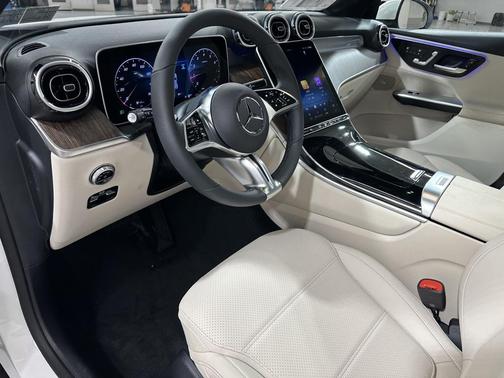 2026 Mercedes-Benz GLC 300 4MATIC