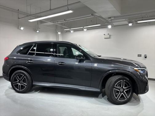 2025 Mercedes-Benz GLC 300 4MATIC