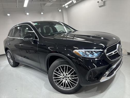2025 Mercedes-Benz GLC 300 4MATIC