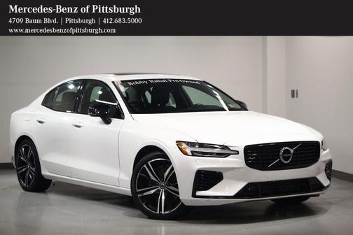 2022 Volvo S60 Recharge Plug-In Hybrid T8 R-Design Expression
