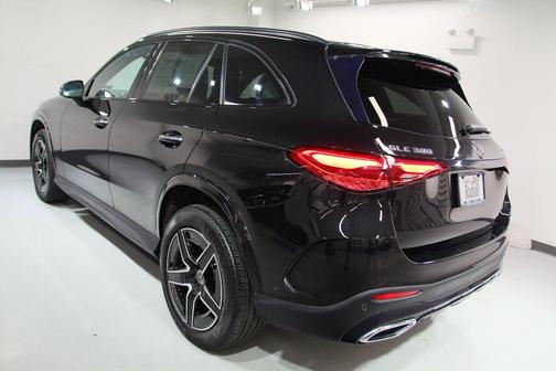2023 Mercedes-Benz GLC 300 4MATIC