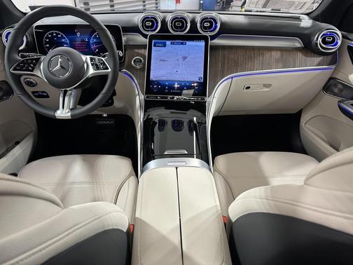 2026 Mercedes-Benz GLC 300 4MATIC