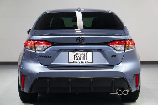 Celestite/Midnight Blk Me 2026 Toyota Corolla SE