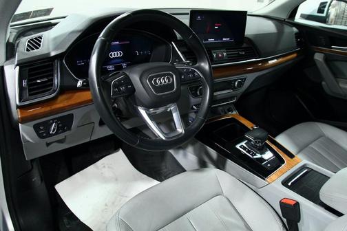 2021 Audi Q5 45 Premium Plus