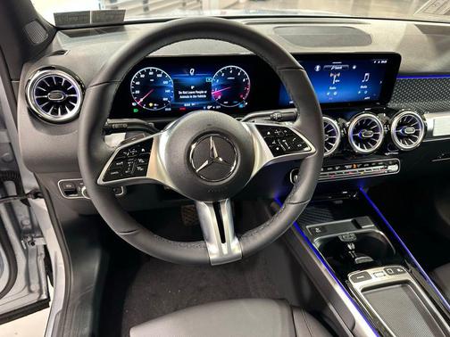 2026 Mercedes-Benz GLB 250 4MATIC