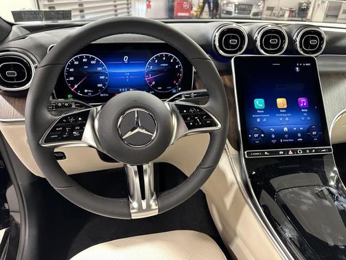 2026 Mercedes-Benz GLC 300 4MATIC