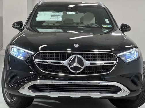 2026 Mercedes-Benz GLC 300 4MATIC