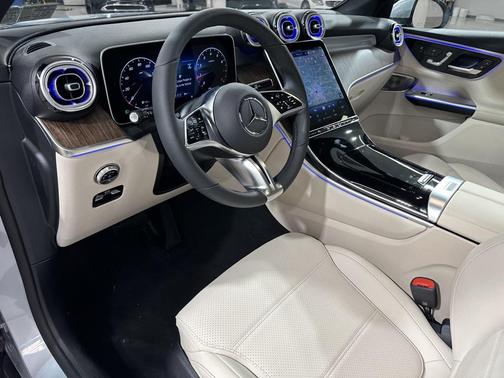 2026 Mercedes-Benz GLC 300 4MATIC